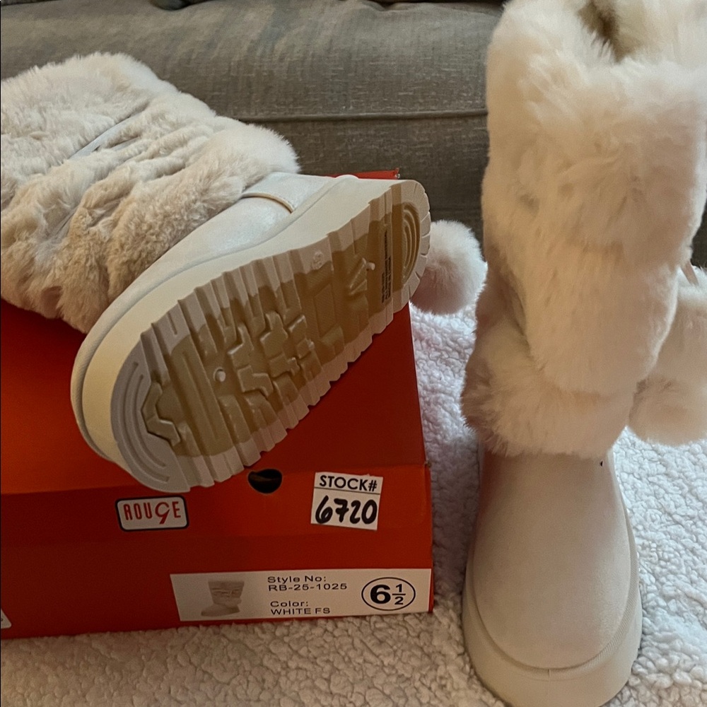 Cozy White Faux Fur Winter Boots - Women's